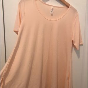 LuLa Roe t-shirt top